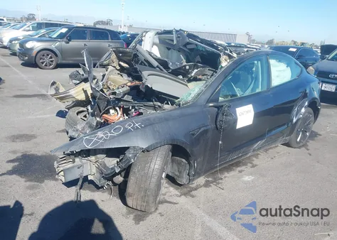 2024 Tesla Model 3 Long Range Dual Motor All-Wheel Drive/Rear-Wheel Drive z USA, uszkodzony, nr VIN 5YJ3E1EA3RF738802